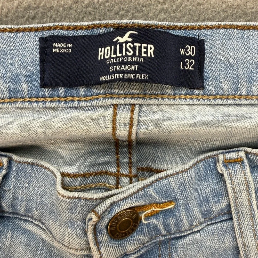 Hollister Epic Flex Straight Jeans Men 30x32 (FIT 32x30) Light Wash Blue Denim